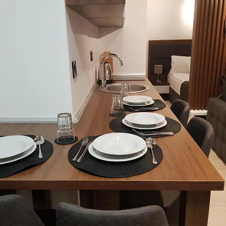 Family Apartmans Harry- Apartmans Of The & Zoned, - Special Benefit, Children Up To 13 Years Of Age Accompanied By Two Adults For Free-parking-breakfast-pool&spa Aparthotel