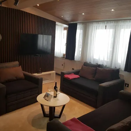 Aparthotel Family Apartmans Harry- Apartmans Of The & Zoned, - Special Benefit, Children Up To 13 Years Of Age Accompanied By Two Adults For Free-parking-breakfast-pool&spa 4*