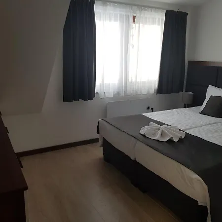 Family Apartmans Harry- Apartmans Of The & Zoned, - Special Benefit, Children Up To 13 Years Of Age Accompanied By Two Adults For Free-parking-breakfast-pool&spa 4* Kopaonik