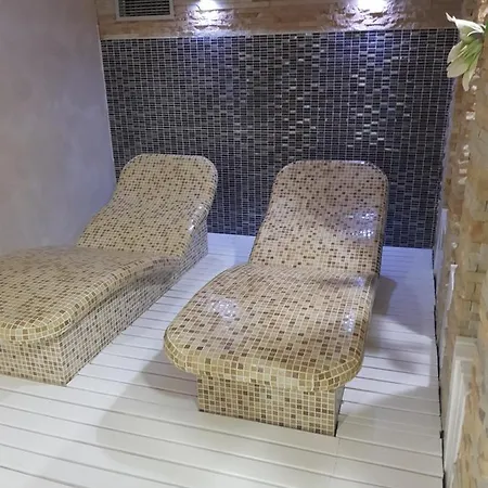 Aparthotel Family Apartmans Harry- Apartmans Of The & Zoned, - Special Benefit, Children Up To 13 Years Of Age Accompanied By Two Adults For Free-parking-breakfast-pool&spa