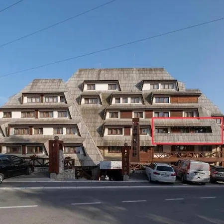 Family Apartmans Harry- Apartmans Of The & Zoned, - Special Benefit, Children Up To 13 Years Of Age Accompanied By Two Adults For Free-parking-breakfast-pool&spa