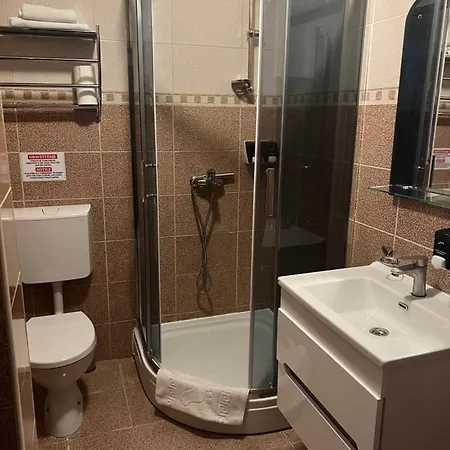 Aparthotel Family Apartmans Harry- Apartmans Of The & Zoned, - Special Benefit, Children Up To 13 Years Of Age Accompanied By Two Adults For Free-parking-breakfast-pool&spa