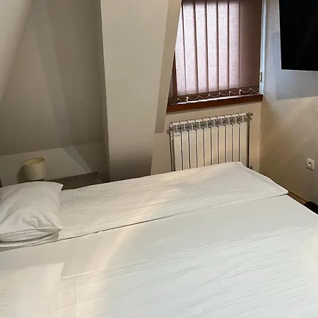 Aparthotel Family Apartmans Harry- Apartmans Of The & Zoned, - Special Benefit, Children Up To 13 Years Of Age Accompanied By Two Adults For Free-parking-breakfast-pool&spa 4*